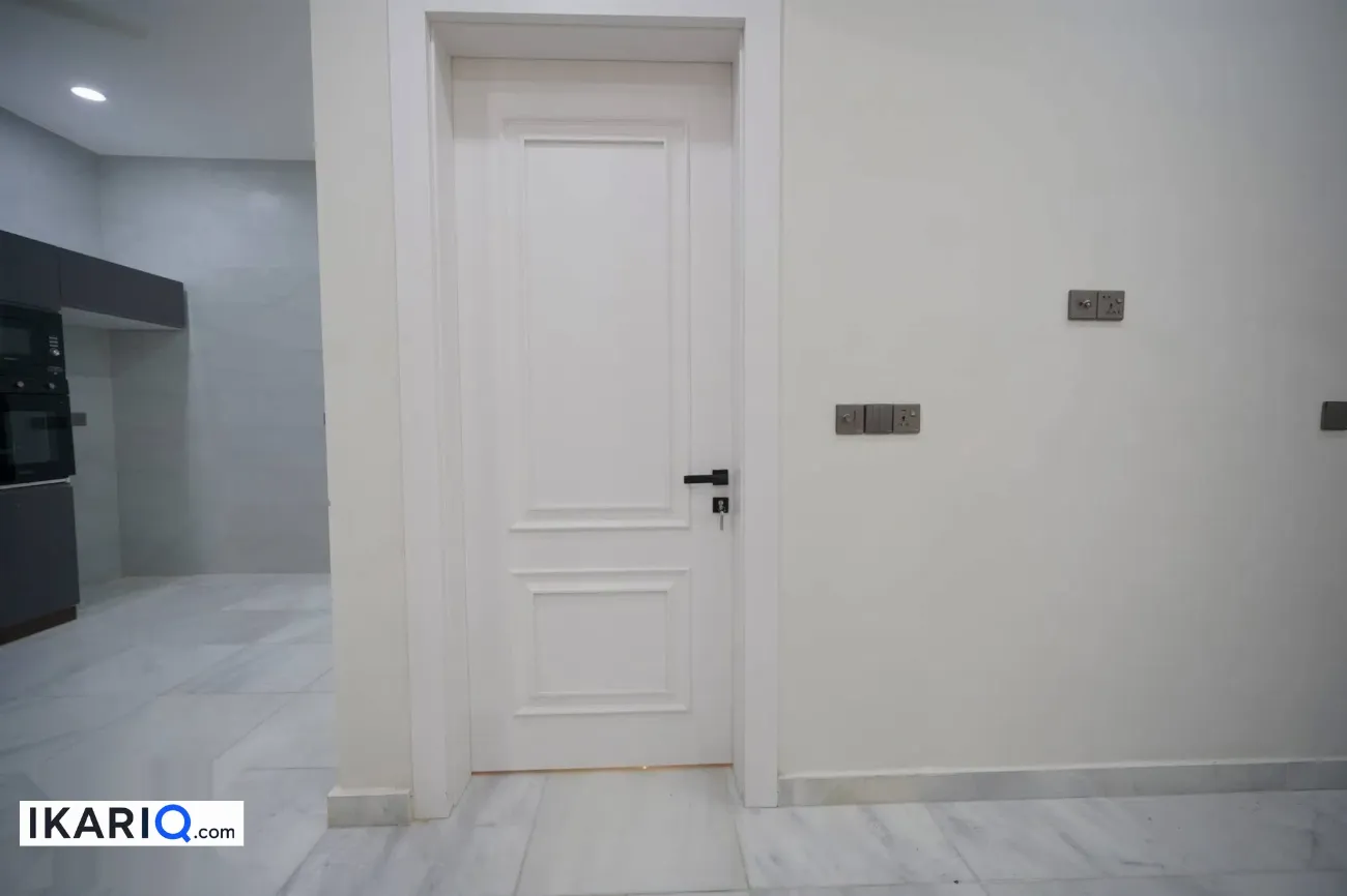 دار للبيع في الأعظمية - 190 م² / 830,000,000 IQD — صورة 13
