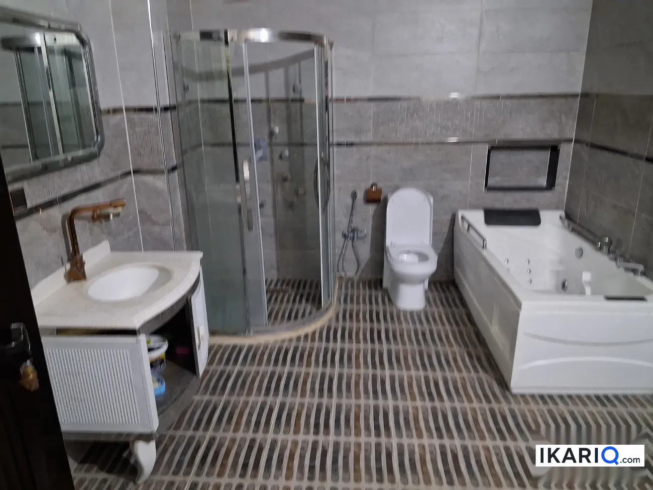 دار للبيع في أبو دشير - 250 م² / 375,000,000 IQD — صورة 11