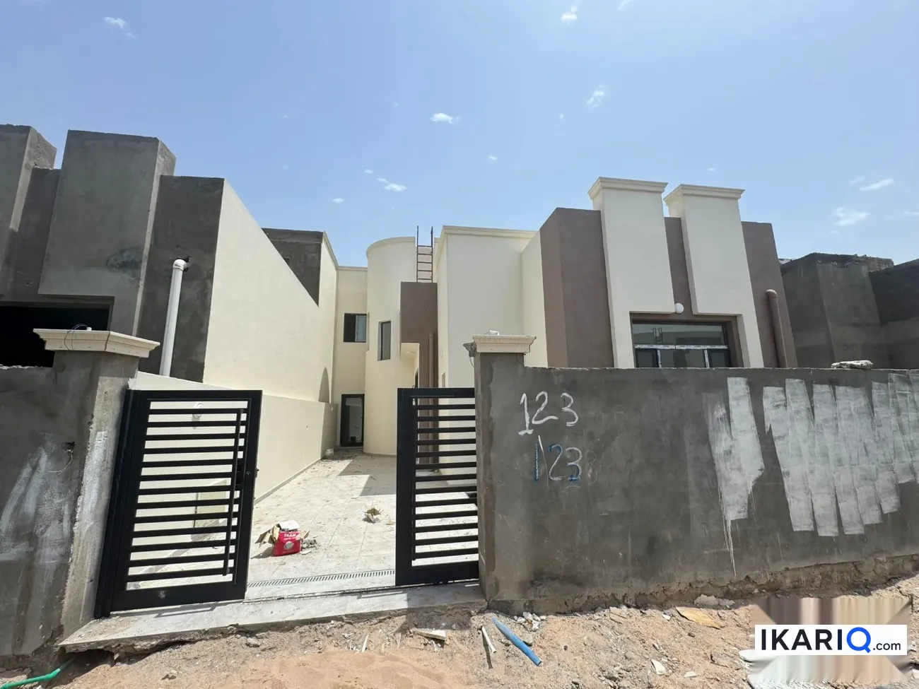 دار للبيع في المدينة الرياضية - 200 م² / 350,000,000 IQD