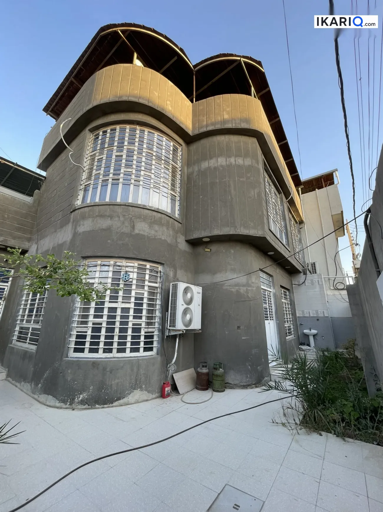 دار للبيع في المهندسين - 227 م² / 415,000,000 IQD — صورة 2