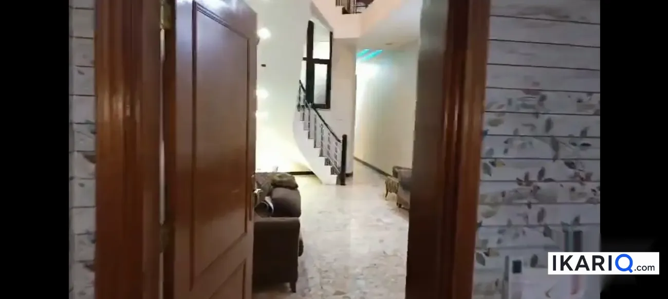دار للبيع في الكرادة - 131 م² / 398,750,000 IQD — صورة 18