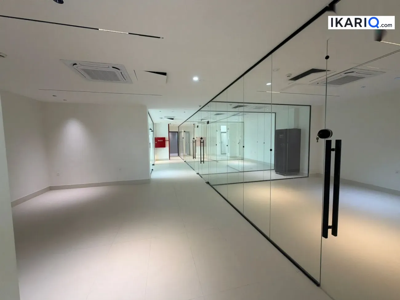 طابق من عمارة للإيجار في المنصور - 500 م² / 10,875,000 IQD — صورة 12