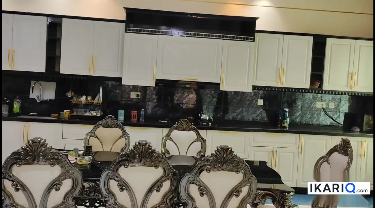 فيلا للبيع في الكرادة - 450 م² / 5,292,500 IQD — صورة 11