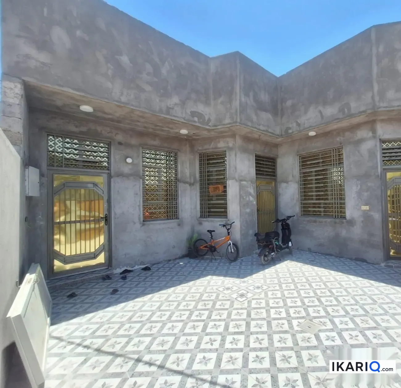 دار للبيع في الزبير - 215 م² / 75,000,000 IQD
