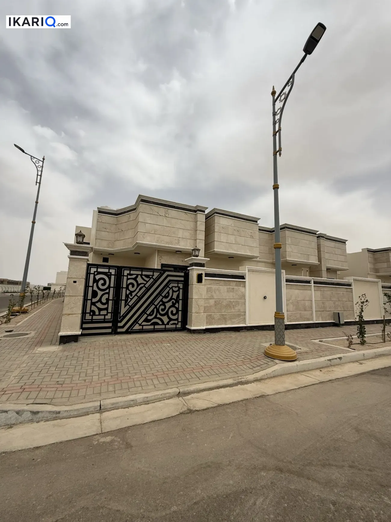 دار للبيع في مجمع الأمل السكني - 240 م² / 450,000,000 IQD