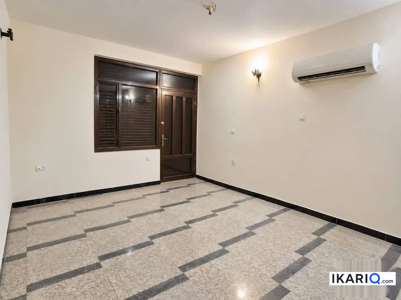 دار للإيجار في الكرادة - 250 م² / 3,625,000 IQD — صورة 9