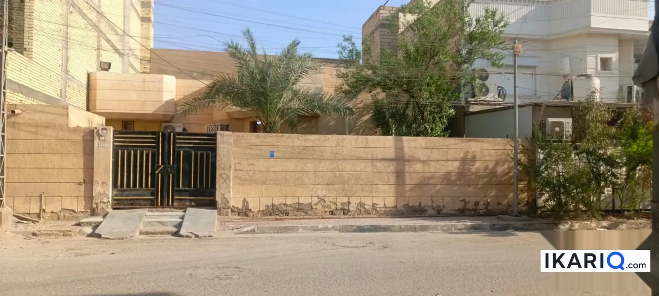 دار للبيع في الحكيمية - 300 م² / 525,000,000 IQD