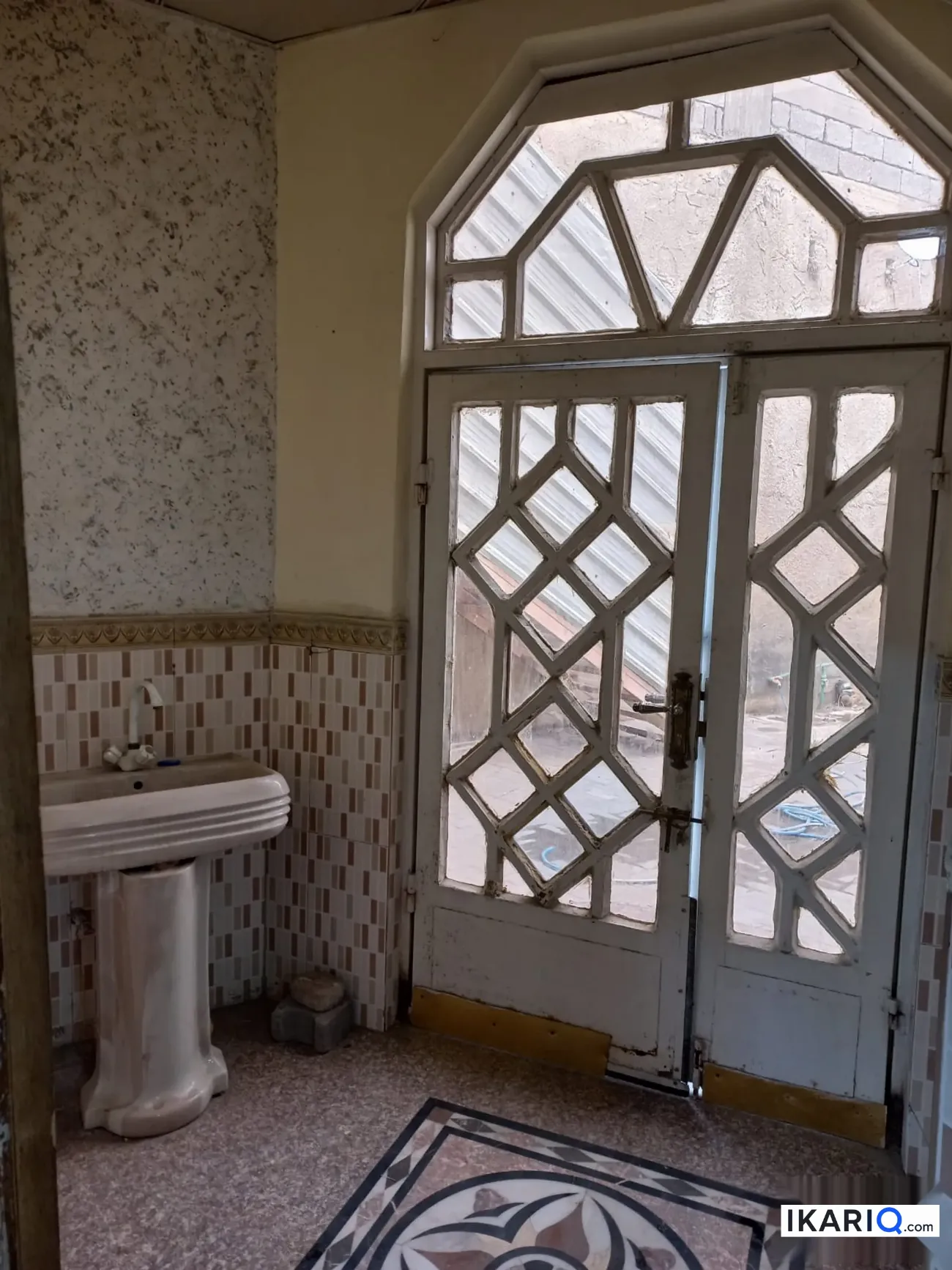 طابق من عمارة للبيع في ابي الخصيب - 300 م² / 2,000,000 IQD — صورة 6