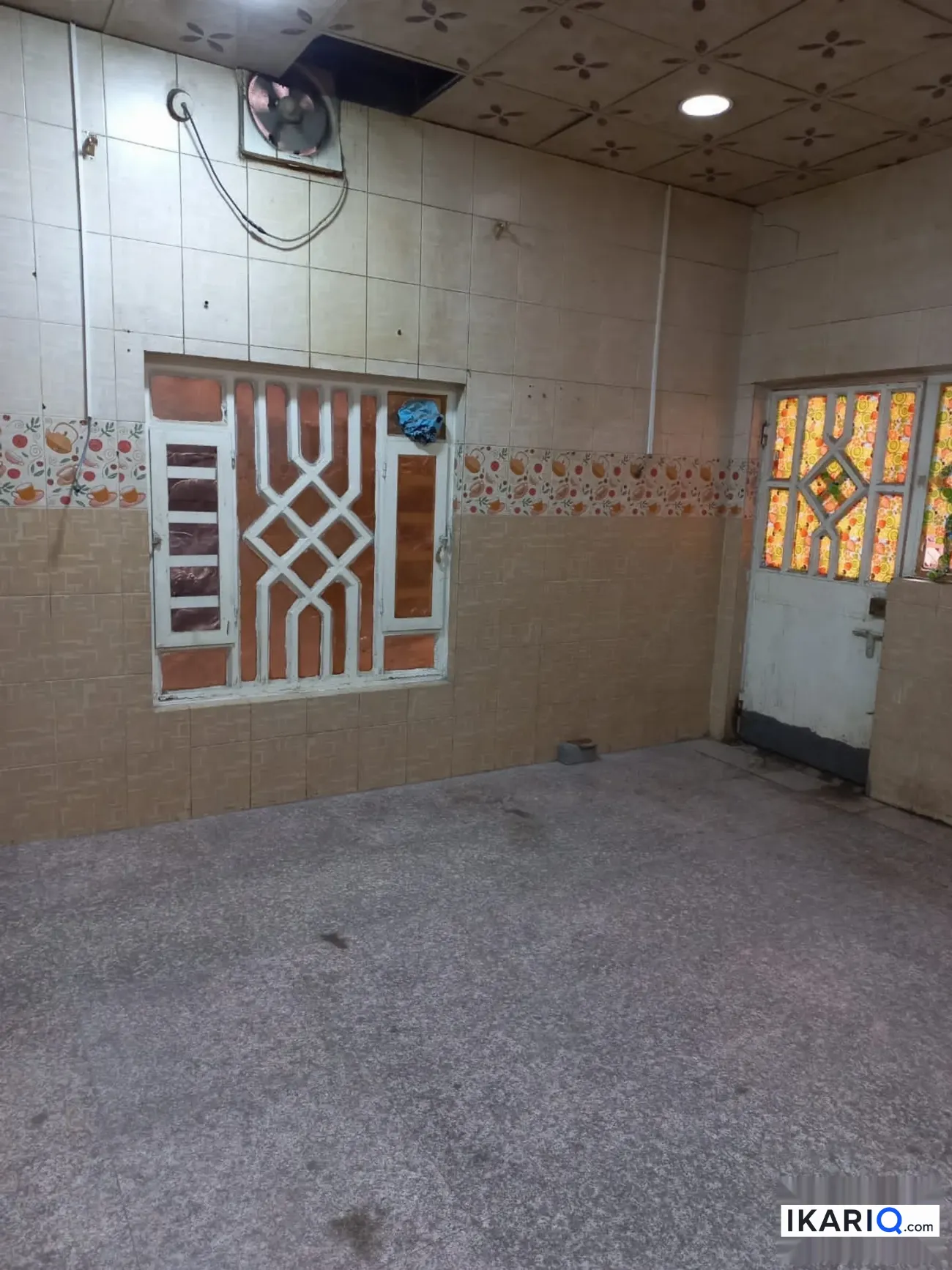 طابق من عمارة للبيع في ابي الخصيب - 300 م² / 2,000,000 IQD