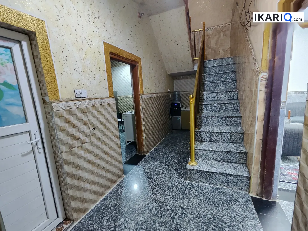 دار للبيع في حي الأصدقاء - 135 م² / 200,000,000 IQD — صورة 3
