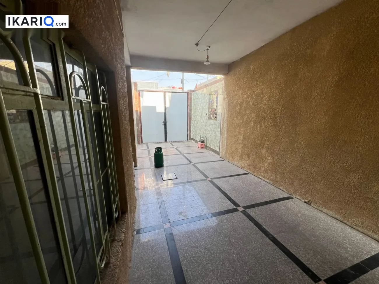 دار للإيجار في الامن الداخلي - 300 م² / 1,000,000 IQD — صورة 4