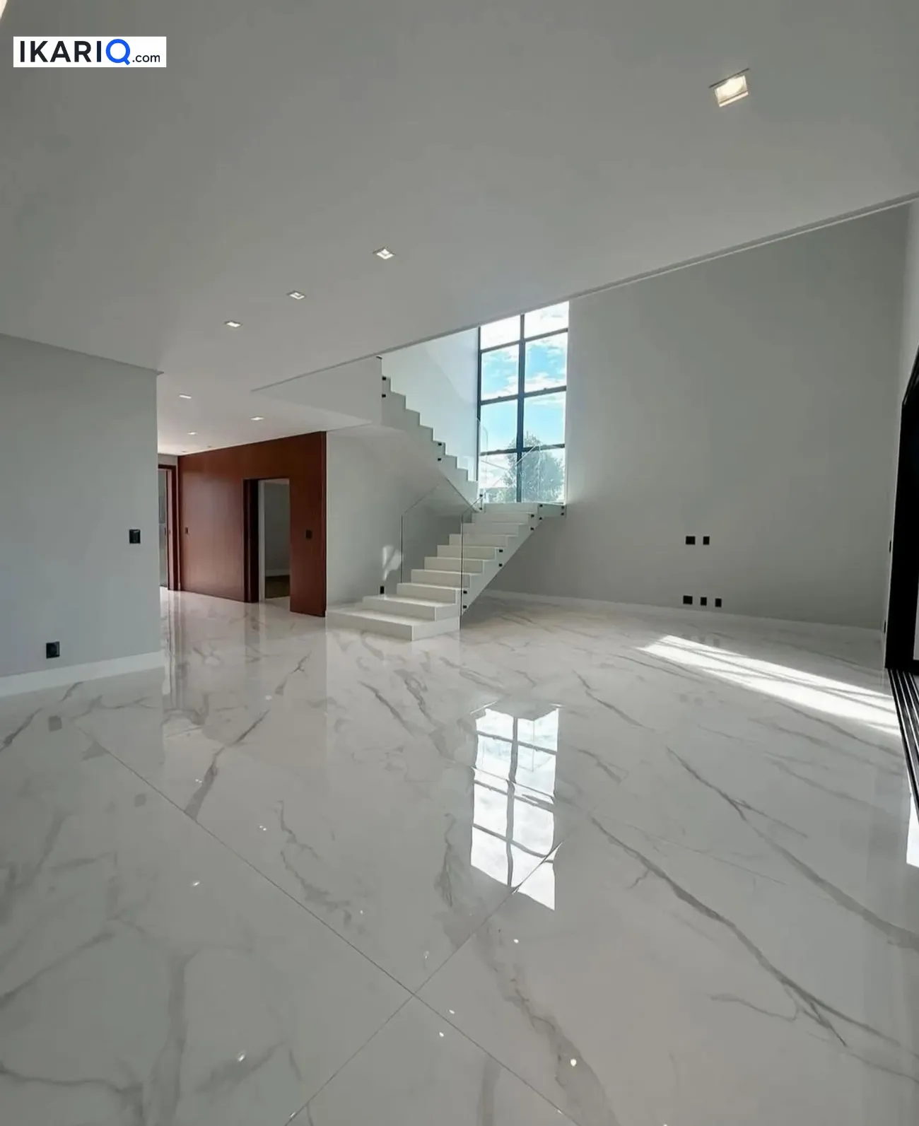 طابق من عمارة للإيجار في شارع السعدي - 160 م² / 3,000,000 IQD