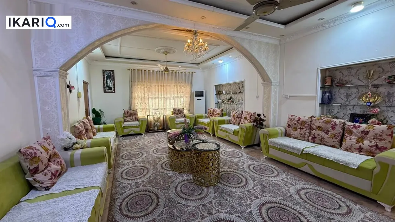 دار للبيع في الحكيمية - 355 م² / 2,500,000 IQD