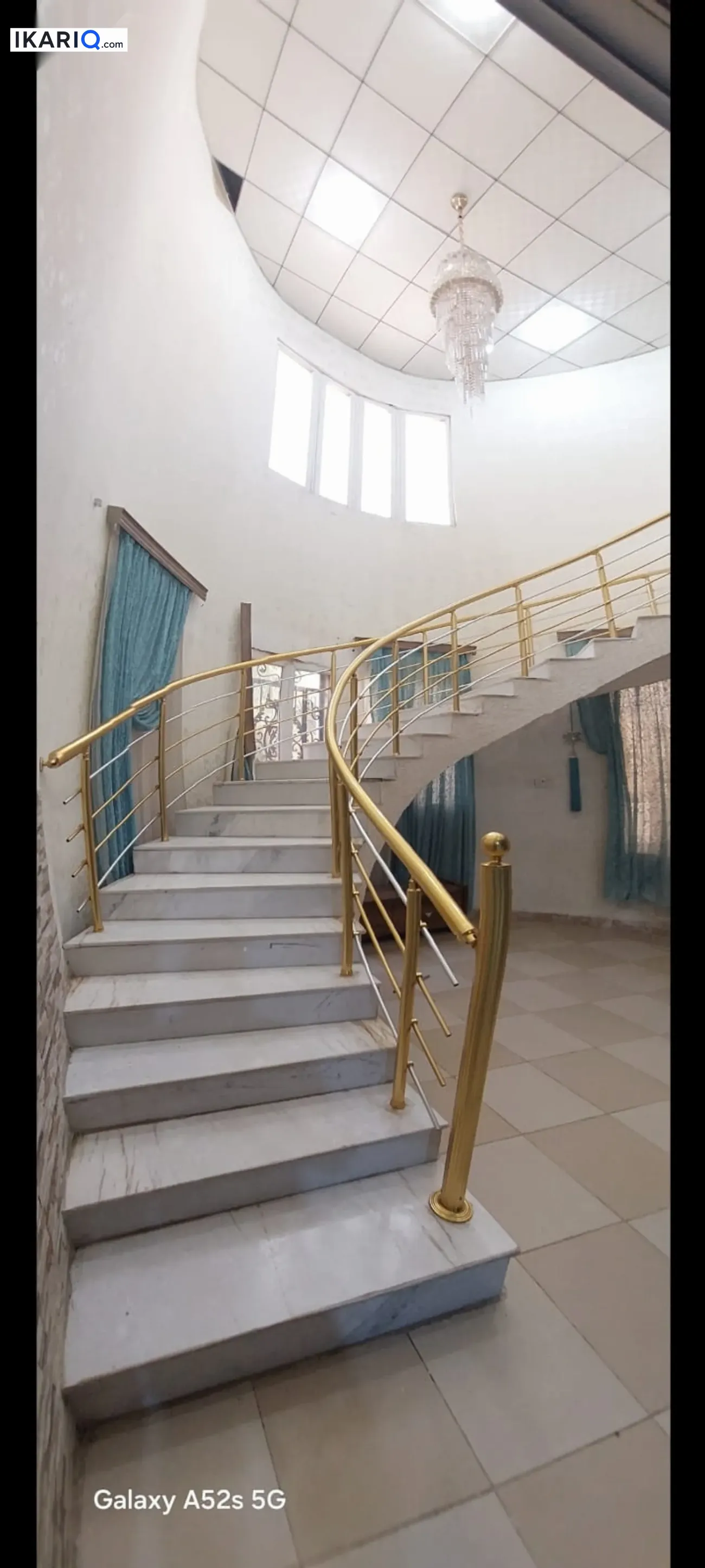 دار للبيع في صنعاء - 305 م² / 5,000,000 IQD