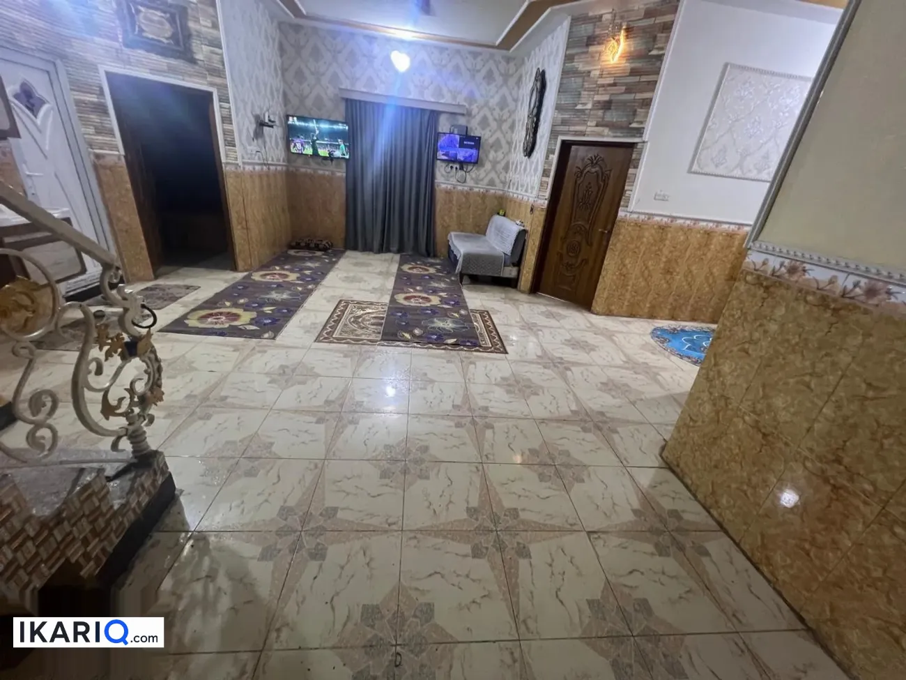 دار للبيع في حي الأصدقاء - 200 م² / 240,000,000 IQD — صورة 2