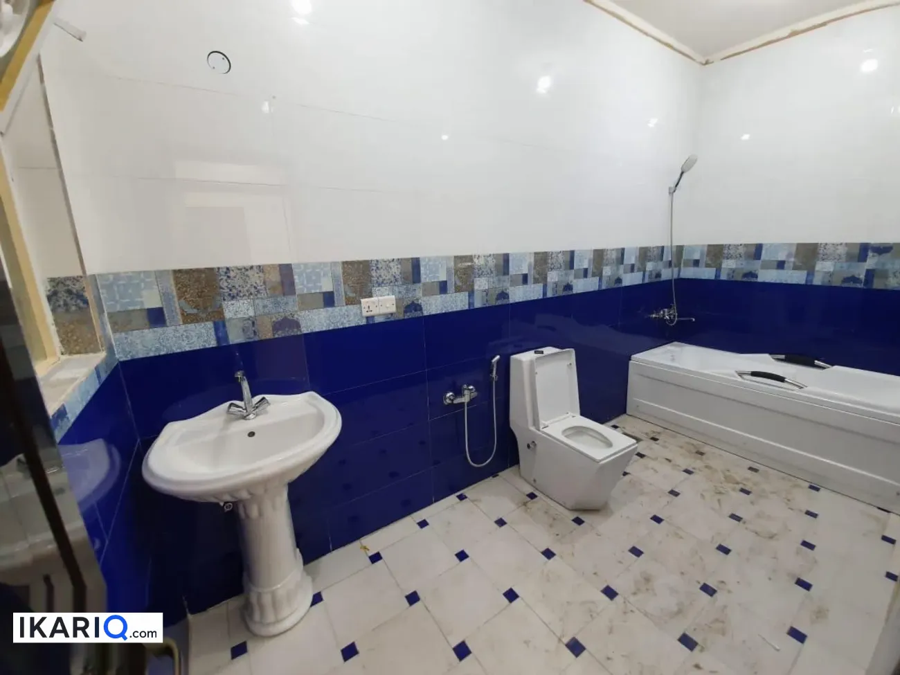 عمارة للبيع في الصرافية - 550 م² / 975,000,000 IQD — صورة 12