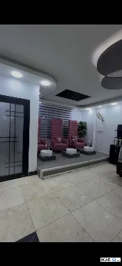 طابق من عمارة للإيجار في الطويسة - 200 م² / 3,625,000 IQD — صورة 2