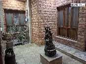 دار للبيع في الحلة - 300 م² / 975,000,000 IQD — صورة 4
