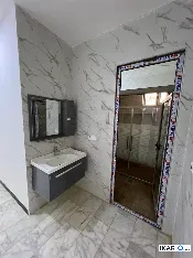 طابق من عمارة للإيجار في الكرادة - 190 م² / 1,740,000 IQD — صورة 2