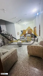 دار للبيع في الجزائر - 250 م² / 600,000,000 IQD — صورة 2