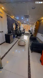 محل للبيع في المنصور - 70 م² / 11,600,000 IQD — صورة 2