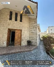 دار للإيجار في الطويسة - 500 م² / 7,250,000 IQD — صورة 4