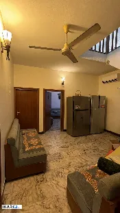 دار للإيجار في صنعاء - 350 م² / 5,250,000 IQD — صورة 4