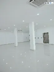 عمارة للإيجار في الجزائر - 230 م² / 2,700,000 IQD — صورة 2