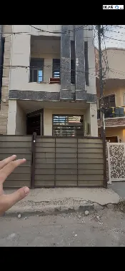 دار للبيع في السيدية - 50 م² / 250,000,000 IQD — صورة 2