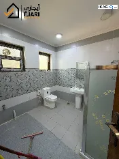 شقة للإيجار في الجامعة - 300 م² / 1,250,000 IQD — صورة 4