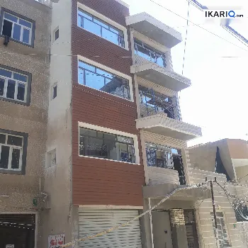 تجاري للبيع في الكرادة - 114 م² / 725,000,000 IQD