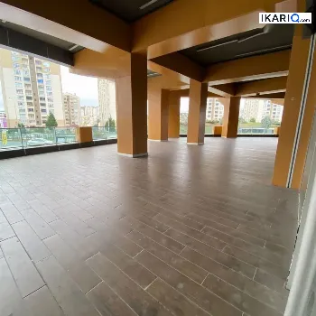 طابق من عمارة للإيجار في البصرة - 400 م² / 4,500,000 IQD
