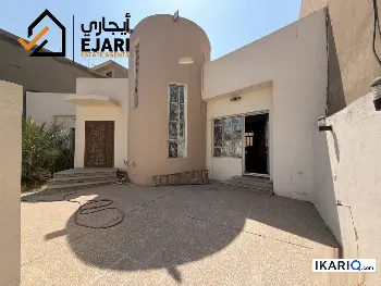 دار للإيجار في القادسية - 300 م² / 2,900,000 IQD