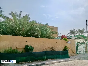 دار للبيع في حي الكفاءات - 450 م² / 1,000,000,000 IQD