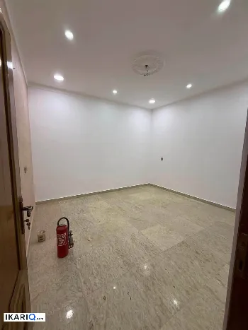 دار للإيجار في الكرادة - 160 م² / 999,999 IQD