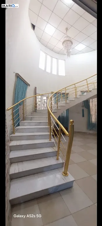 دار للبيع في صنعاء - 305 م² / 5,000,000 IQD