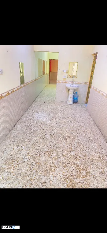 طابق من عمارة للإيجار في البصرة - 90 م² / 300,000 IQD