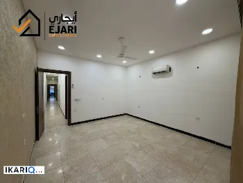 دار للإيجار في اليرموك - 170 م² / 1,350,000 IQD