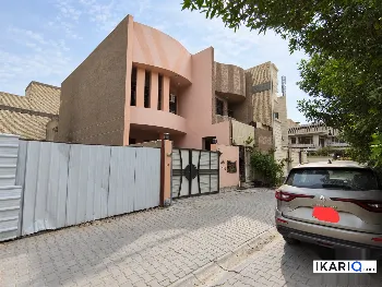 دار للبيع في الشالجية - 200 م² / 700,000,000 IQD