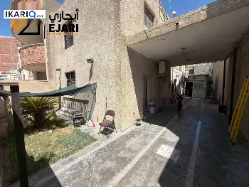 دار للإيجار في اليرموك - 300 م² / 3,625,000 IQD