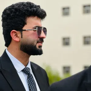 ياسر م